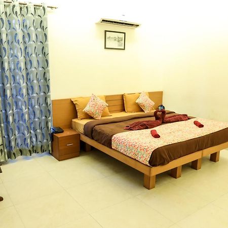 Surya Kiran Miramar Bed & Breakfast Panaji Ruang foto