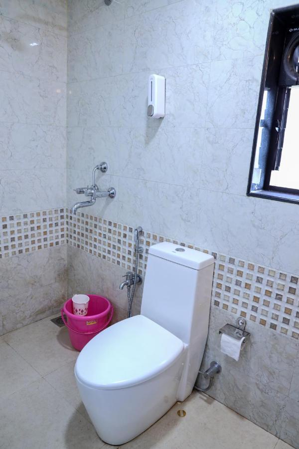 Surya Kiran Miramar Bed & Breakfast Panaji Bagian luar foto