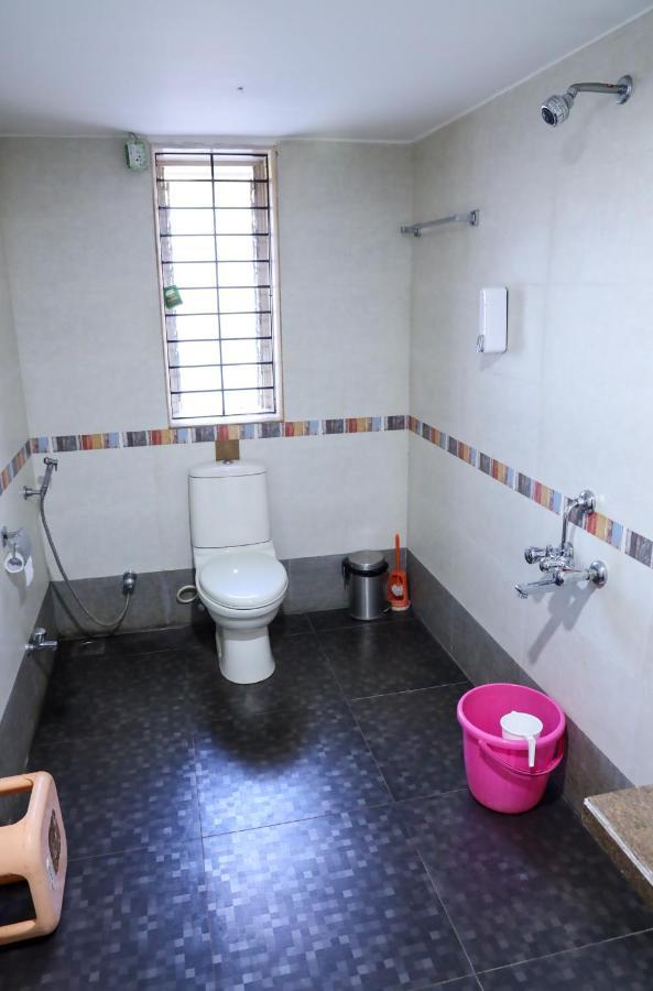 Surya Kiran Miramar Bed & Breakfast Panaji Bagian luar foto