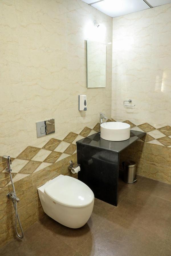 Surya Kiran Miramar Bed & Breakfast Panaji Bagian luar foto