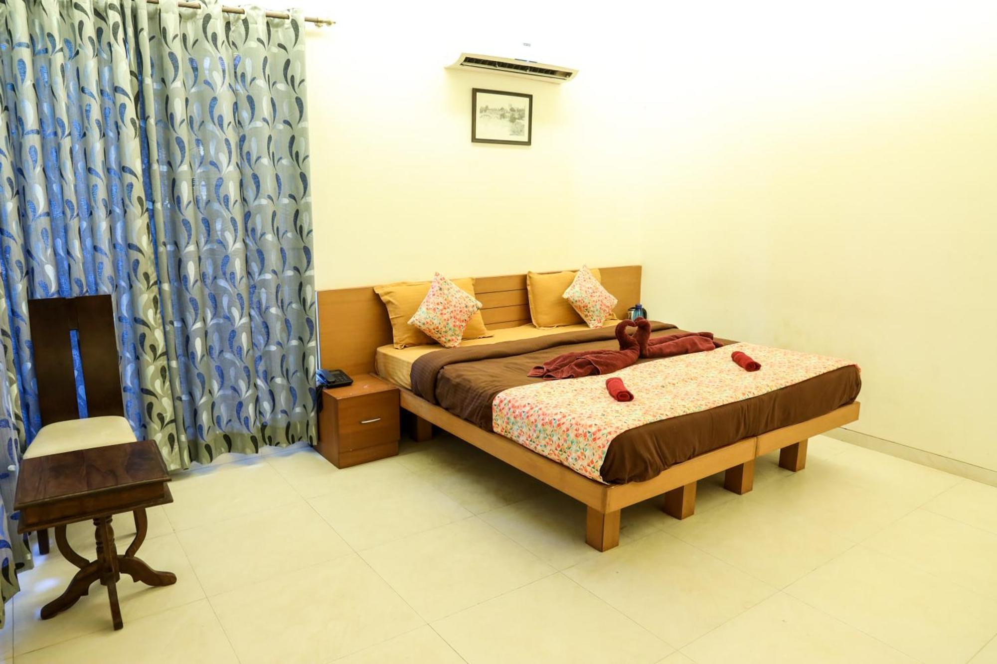 Surya Kiran Miramar Bed & Breakfast Panaji Ruang foto