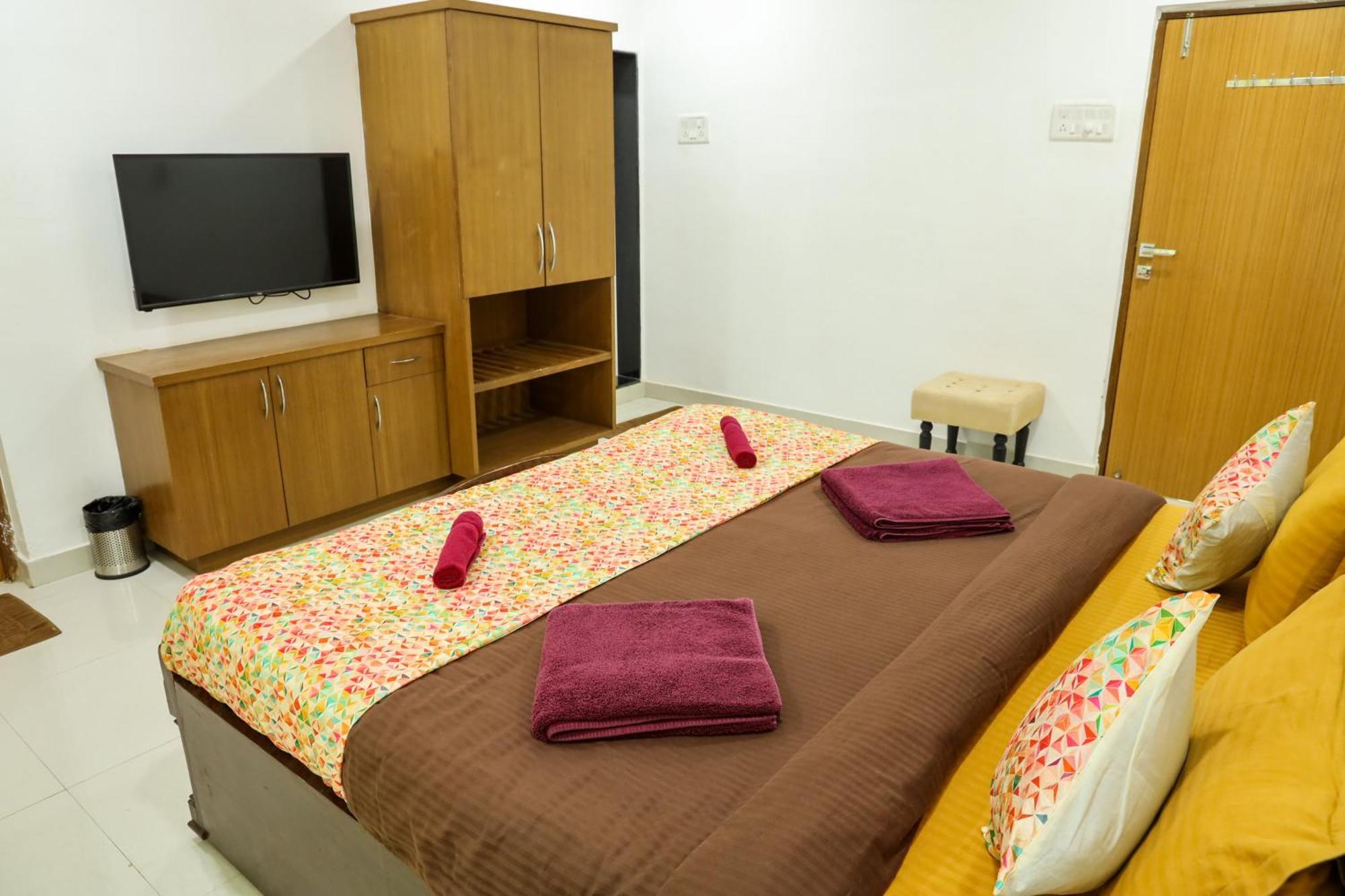Surya Kiran Miramar Bed & Breakfast Panaji Ruang foto