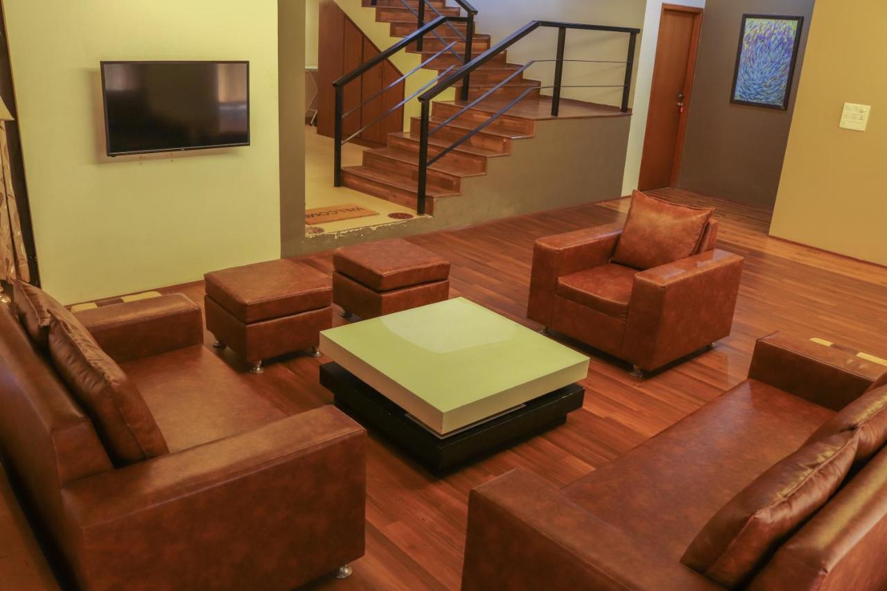 Surya Kiran Miramar Bed & Breakfast Panaji Bagian luar foto