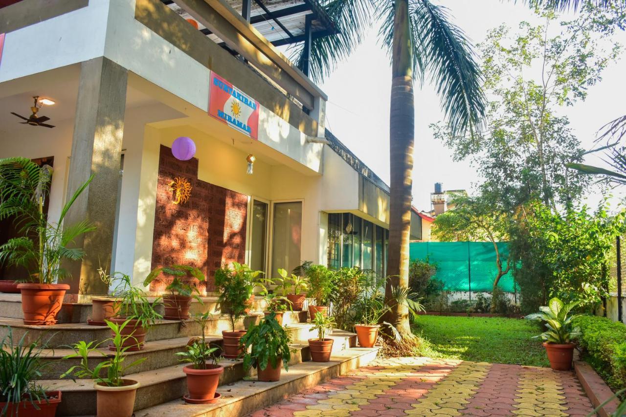 Surya Kiran Miramar Bed & Breakfast Panaji Bagian luar foto